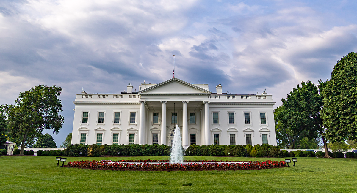 White House fountain and facade