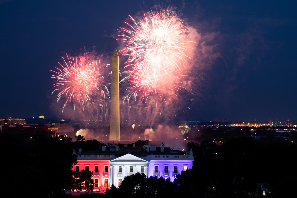 Fire works on national mall. White house image.